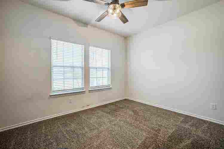 4 BR in Dallas