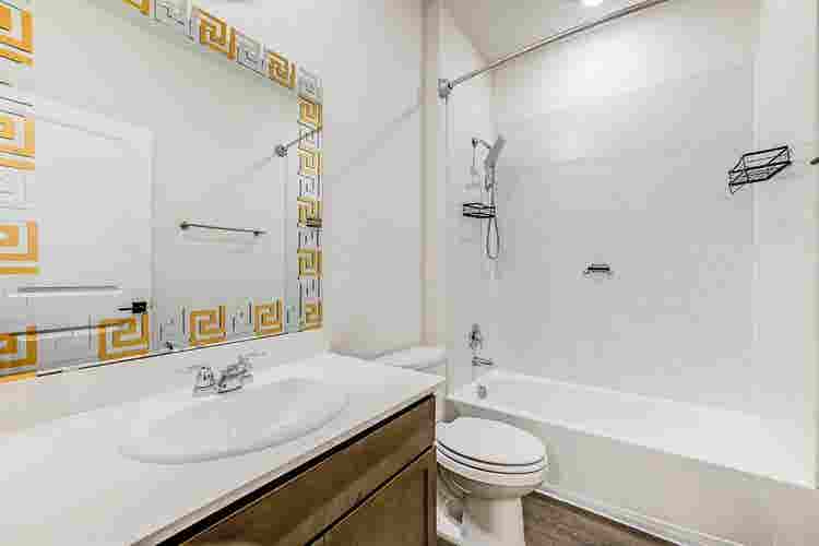 4 BR in Dallas