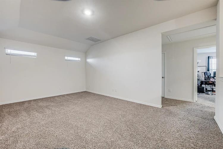4 BR in Dallas