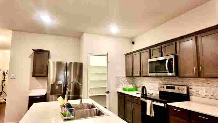 4 BR in Dallas