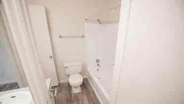 3 beds
2 baths
 sqft.