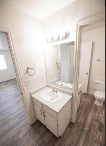 3 beds
2 baths
 sqft.