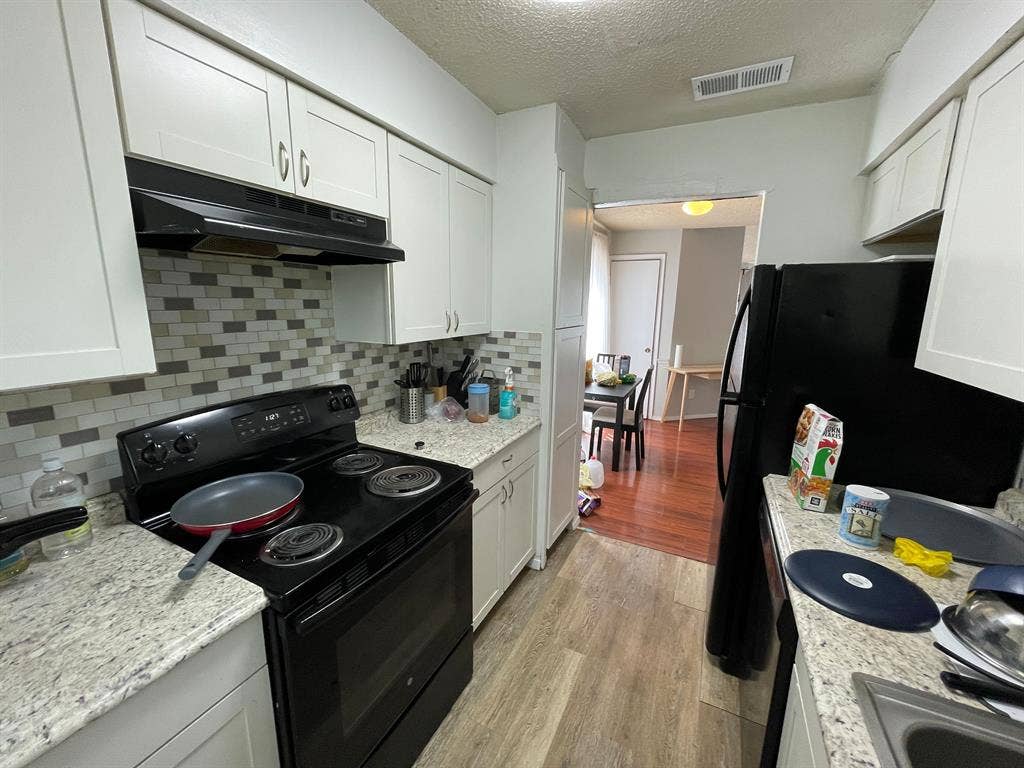 2 BR in Austin