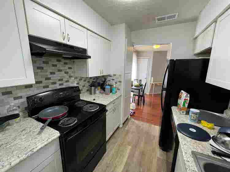 2 BR in Austin