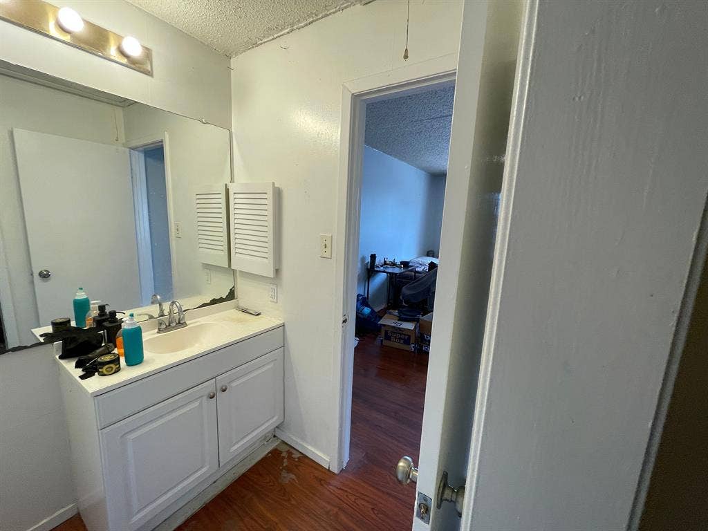 2 BR in Austin