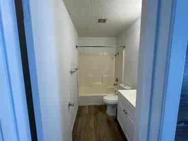 2 BR in Austin