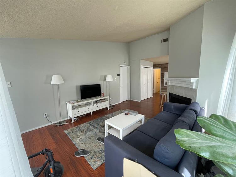 2 BR in Austin