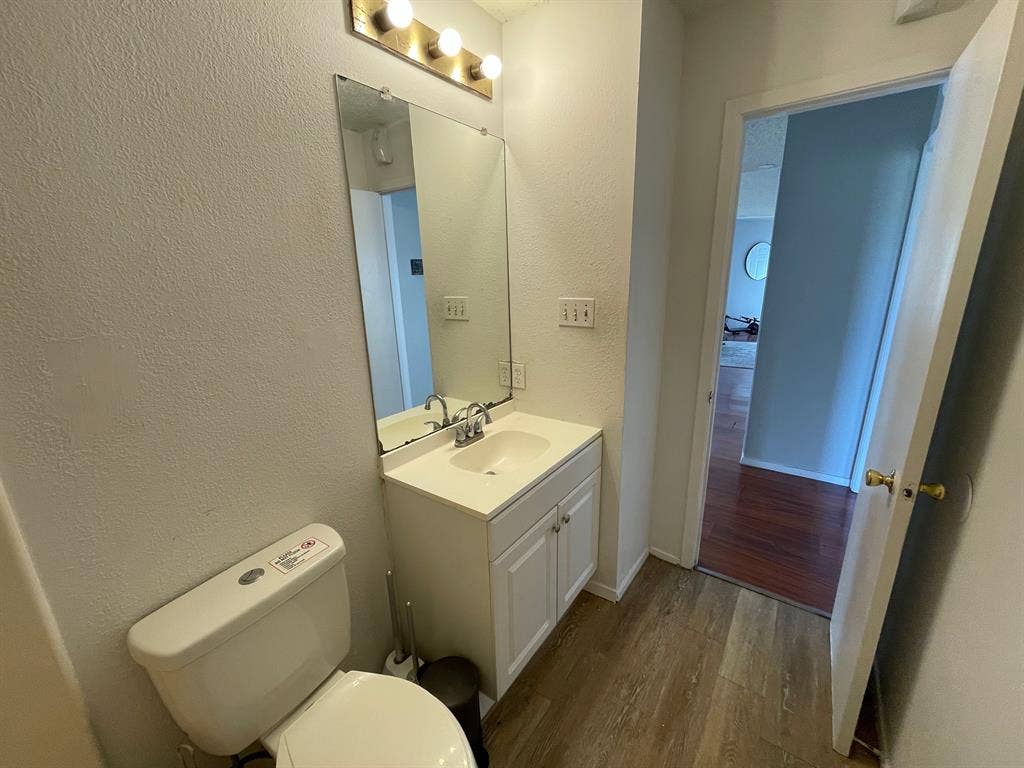 2 BR in Austin