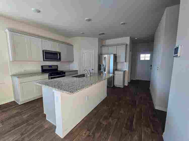 4 BR in Georgetown