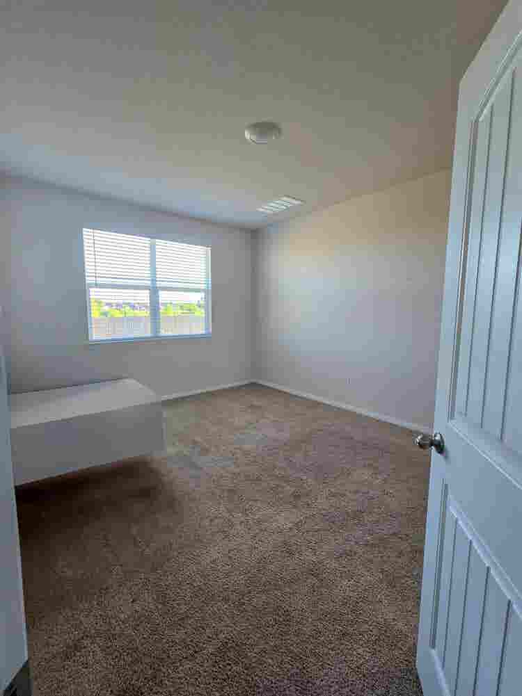 4 BR in Georgetown