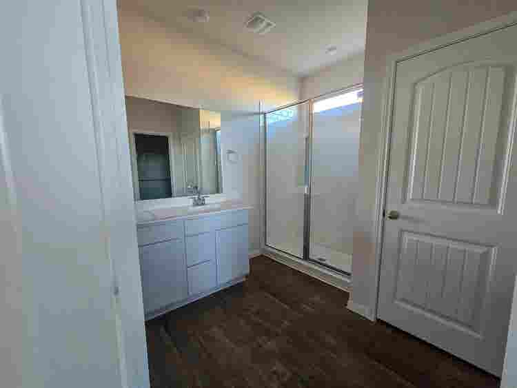 4 BR in Georgetown