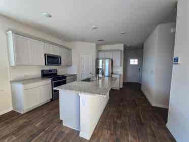 4 BR in Georgetown
