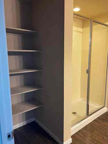 4 BR in Manor
