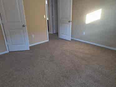 4 BR in Manor