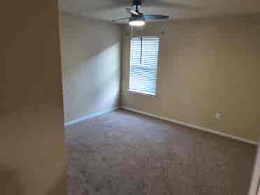4 BR in Manor