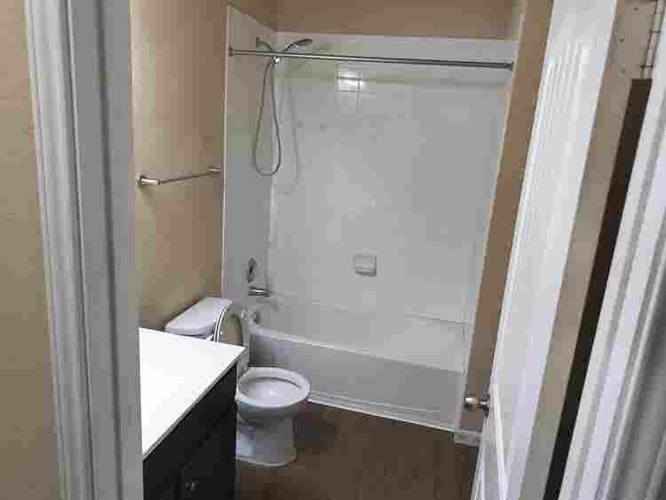 4 BR in Manor