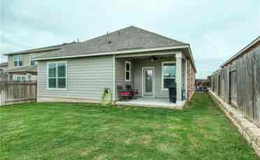 3 BR in Hutto
