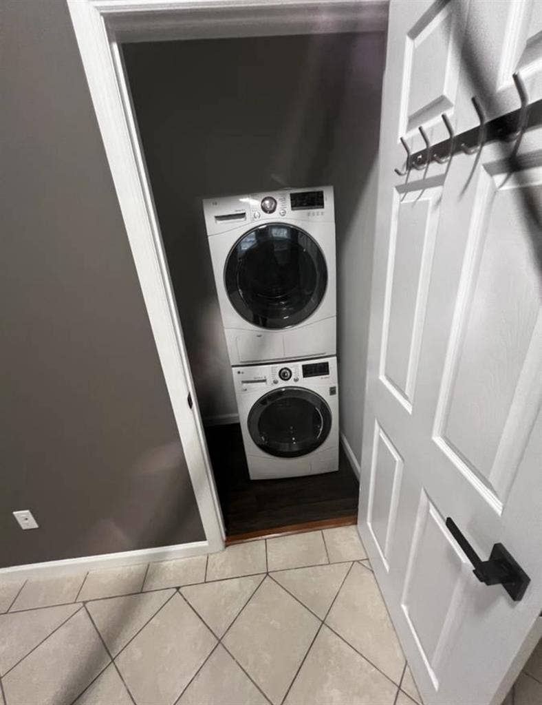 Newly Renovated 3 Bedroom 1 Bath