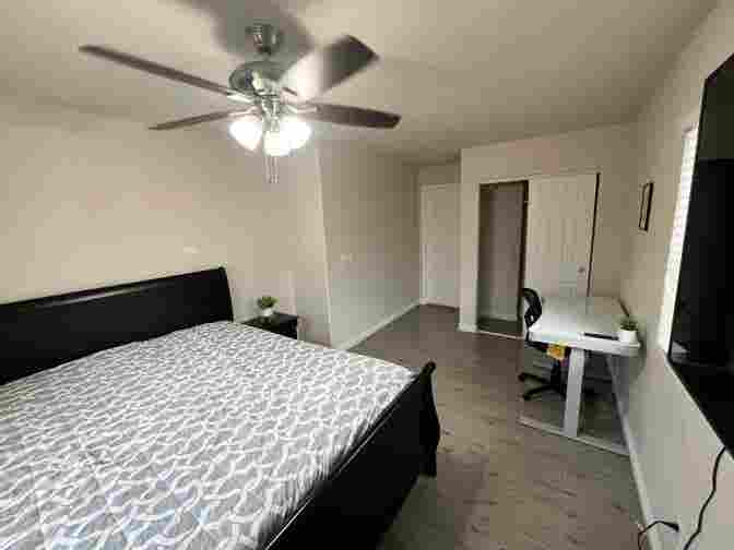 FURNISHED ROOM AVAILABLE NOW‼️
