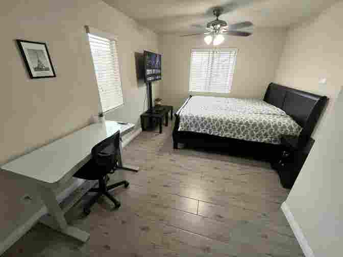 FURNISHED ROOM AVAILABLE NOW‼️