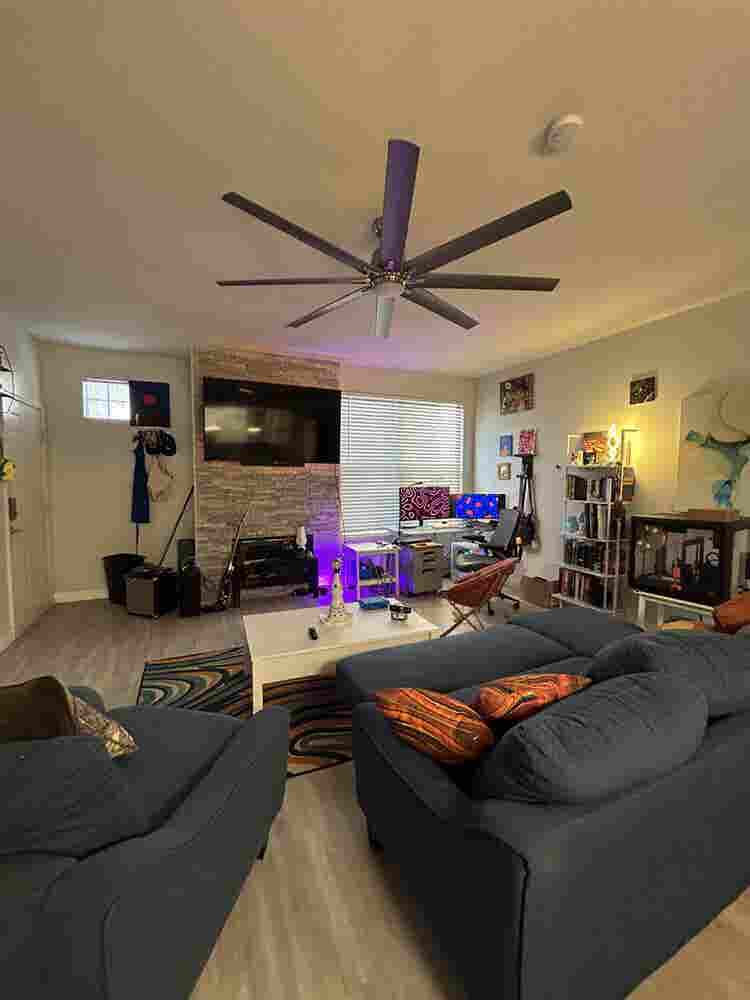 Master Bedroom w/ Private Bath