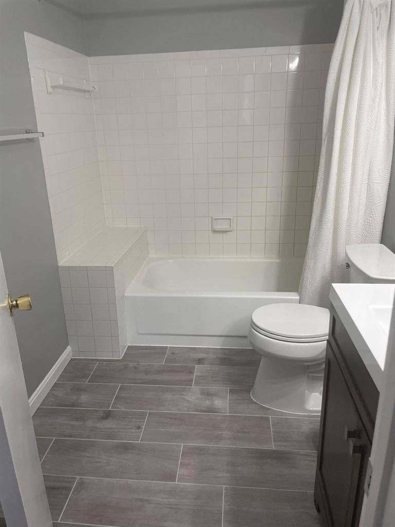 Seeking Female Roommate for Primary