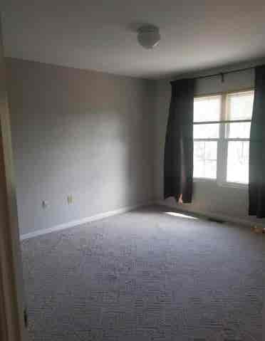 Seeking Female Roommate for Primary
