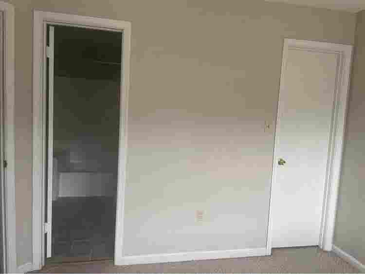 Seeking Female Roommate for Primary
