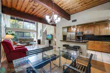 Huge Master Bedroom for Rent