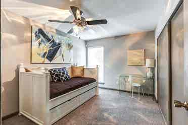 $ MOVE-IN SPECIAL