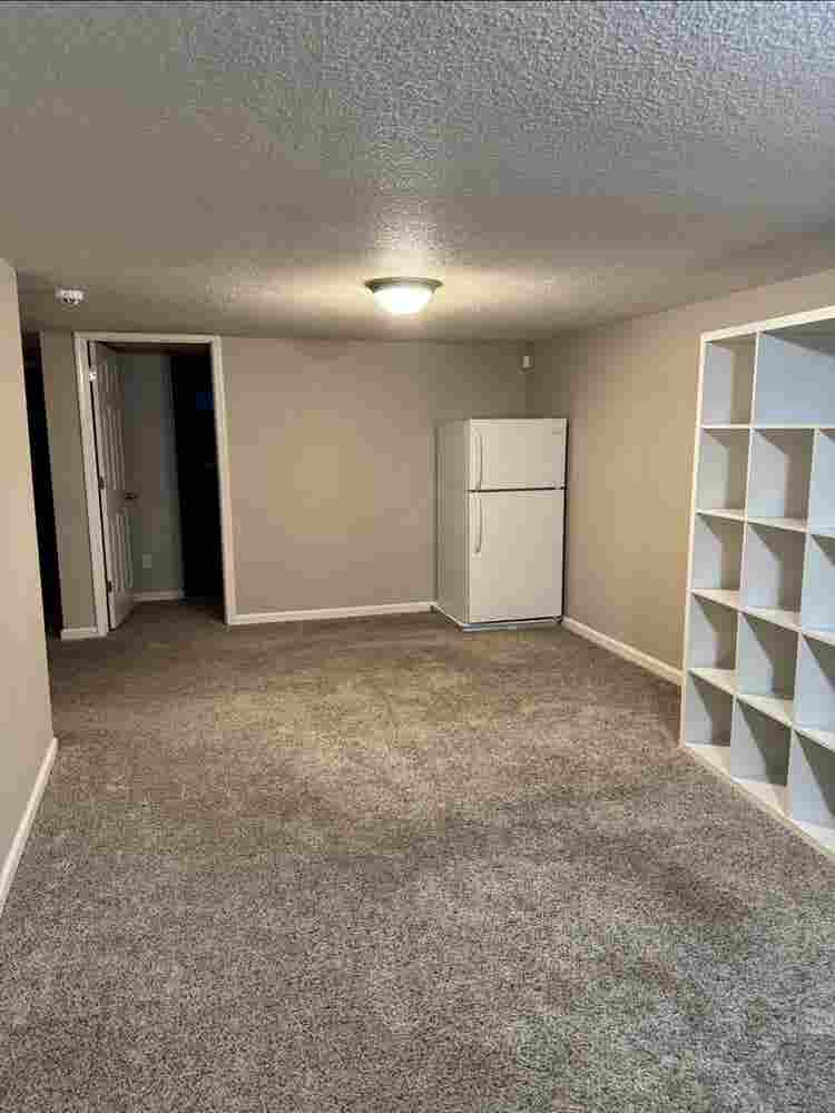Basement Suite in Maple Grove