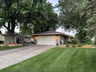 Basement Suite in Maple Grove