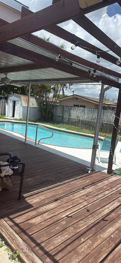 Room for rent near broward college