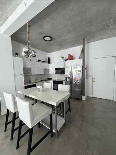 Furnished 1 
Bedroom Condo