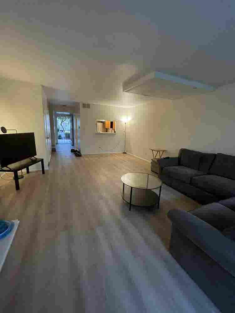 Private Room for Rent, 
East College