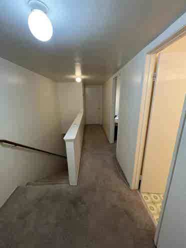 Private Room for Rent, 
East College