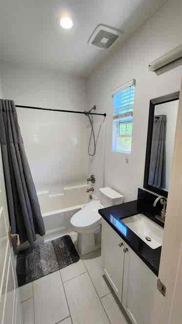 Private Room in a Townhouse