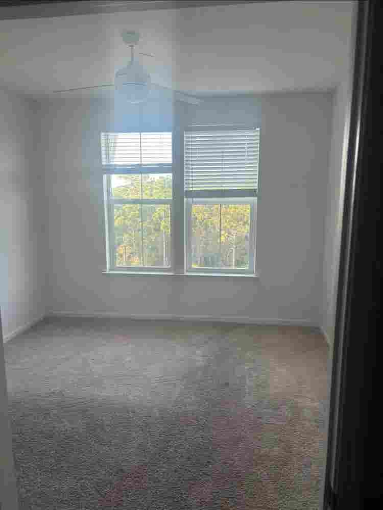 Nice room and bathroom with closet