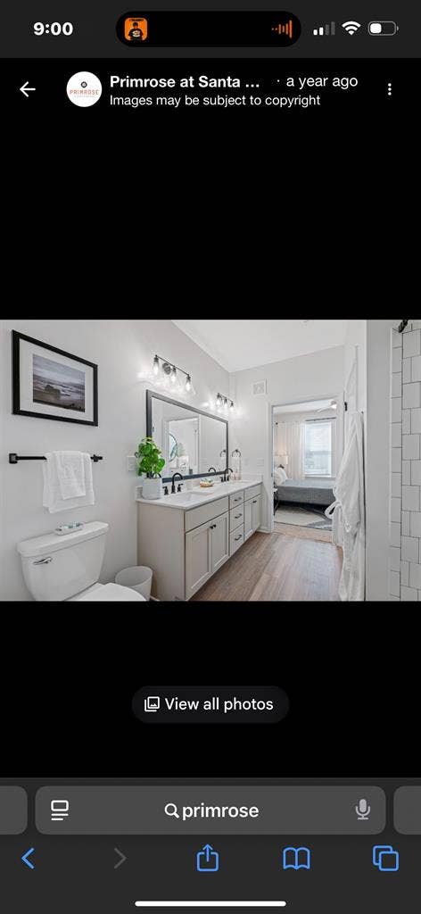 Nice room and bathroom with closet
