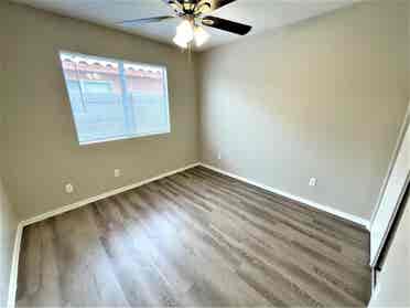 Spacious Rooms For Rent