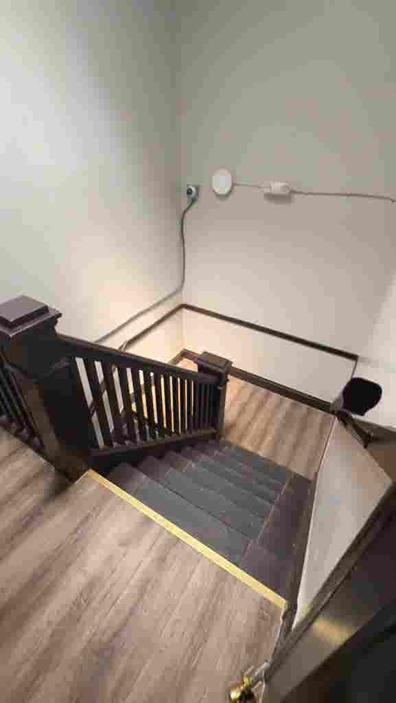Rooms open! close to Shaker Square