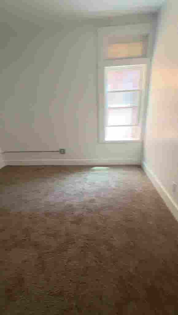 Rooms open! close to Shaker Square