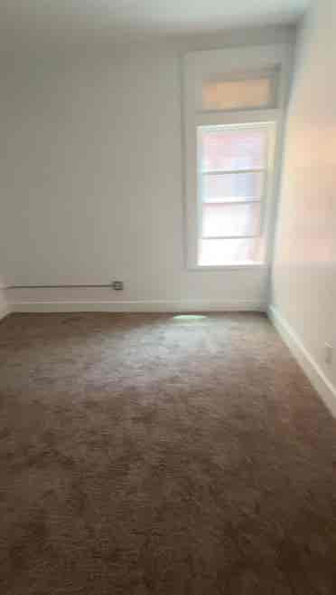 Rooms open! close to Shaker Square
