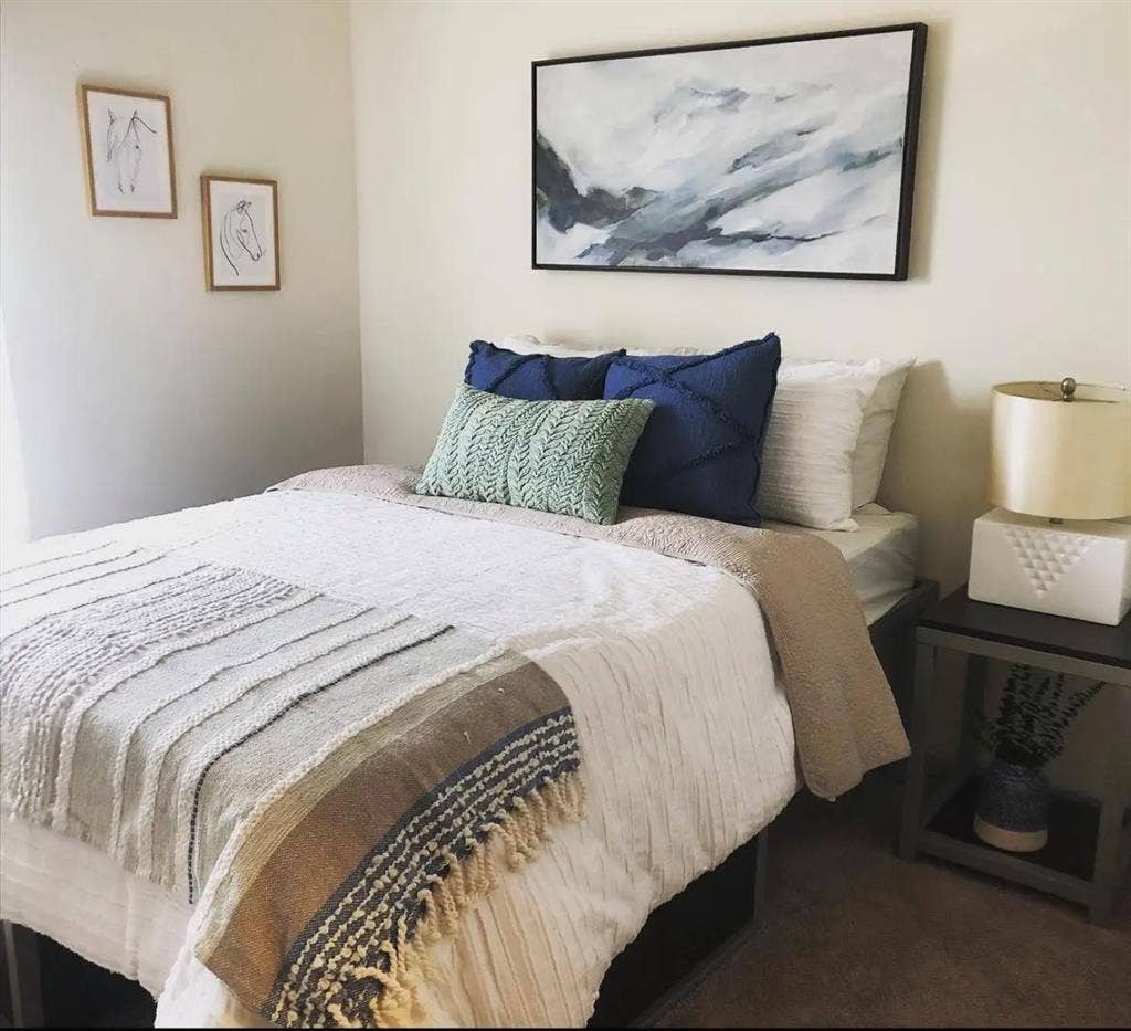 Room for sublet near MTSU