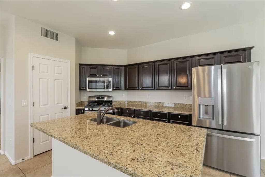Beautiful Home In Peaceful Area