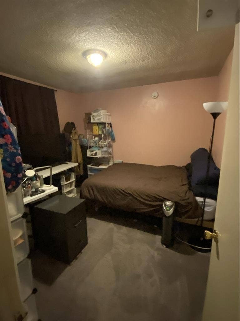 Room for rent. Will update pics