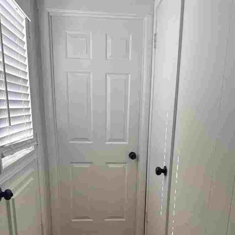 Roomates style housing