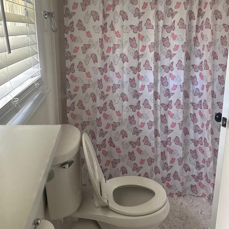 Roomates style housing