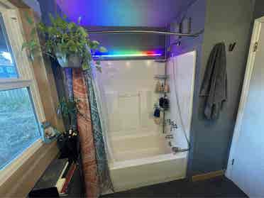 Furnished room with one roommate