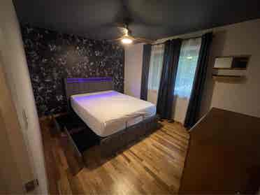 Furnished room with one roommate